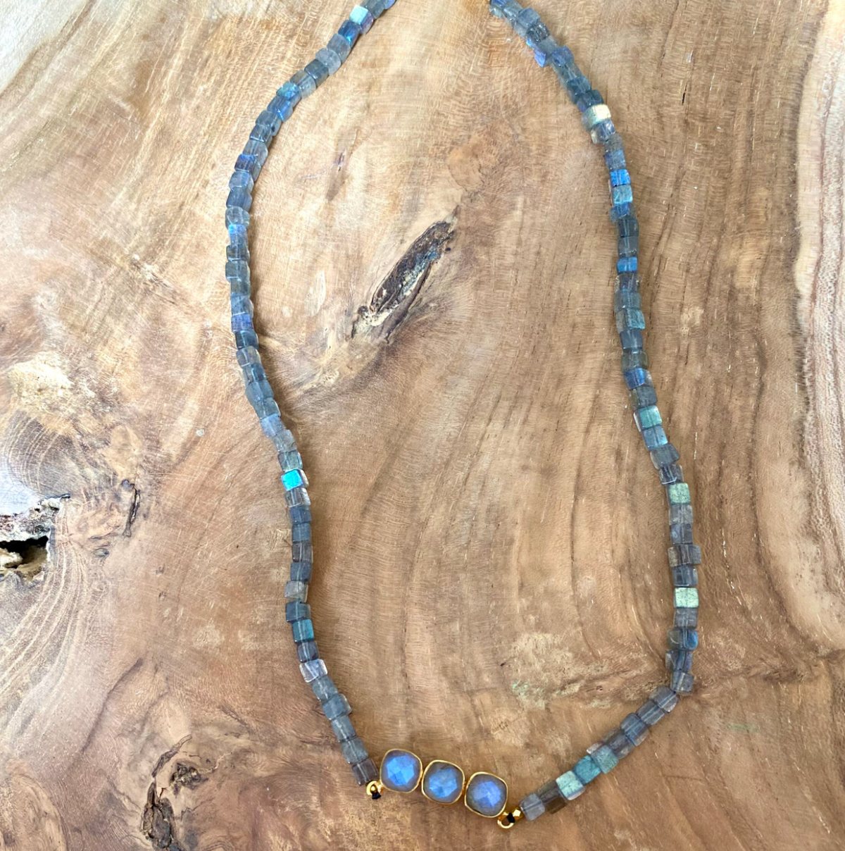 Collier Alba