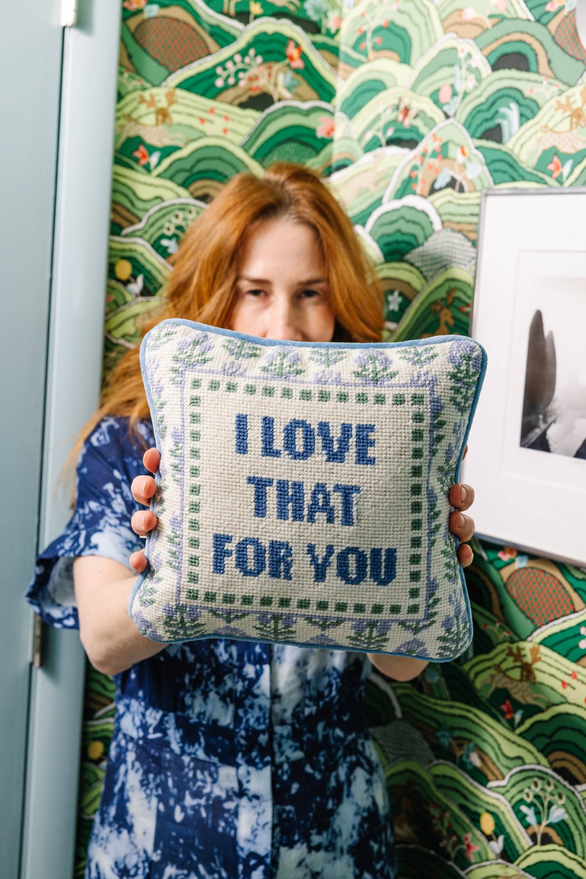 Coussin brodé " Love That for You"
