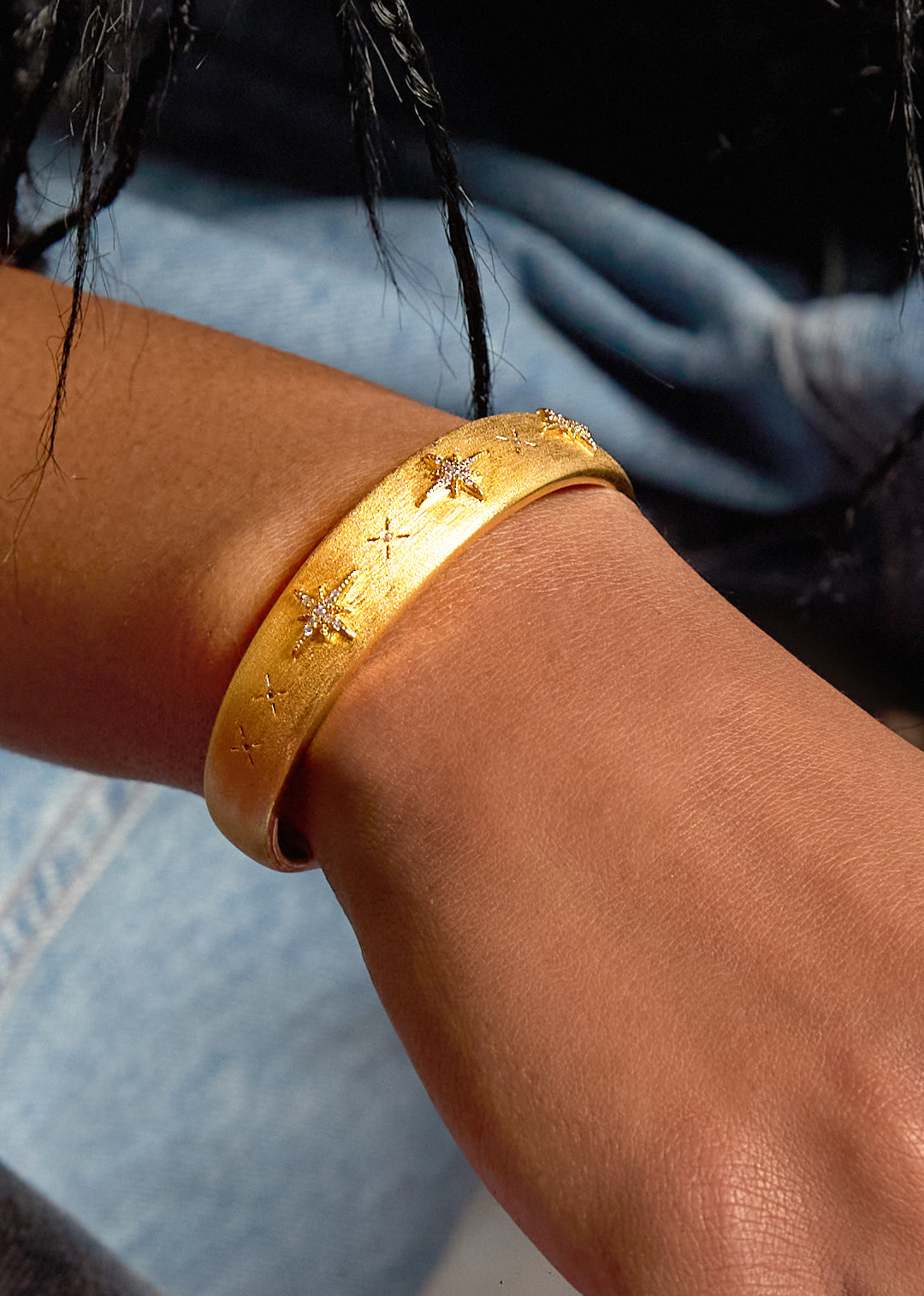 Bracelet Diwali cuff - vue portée